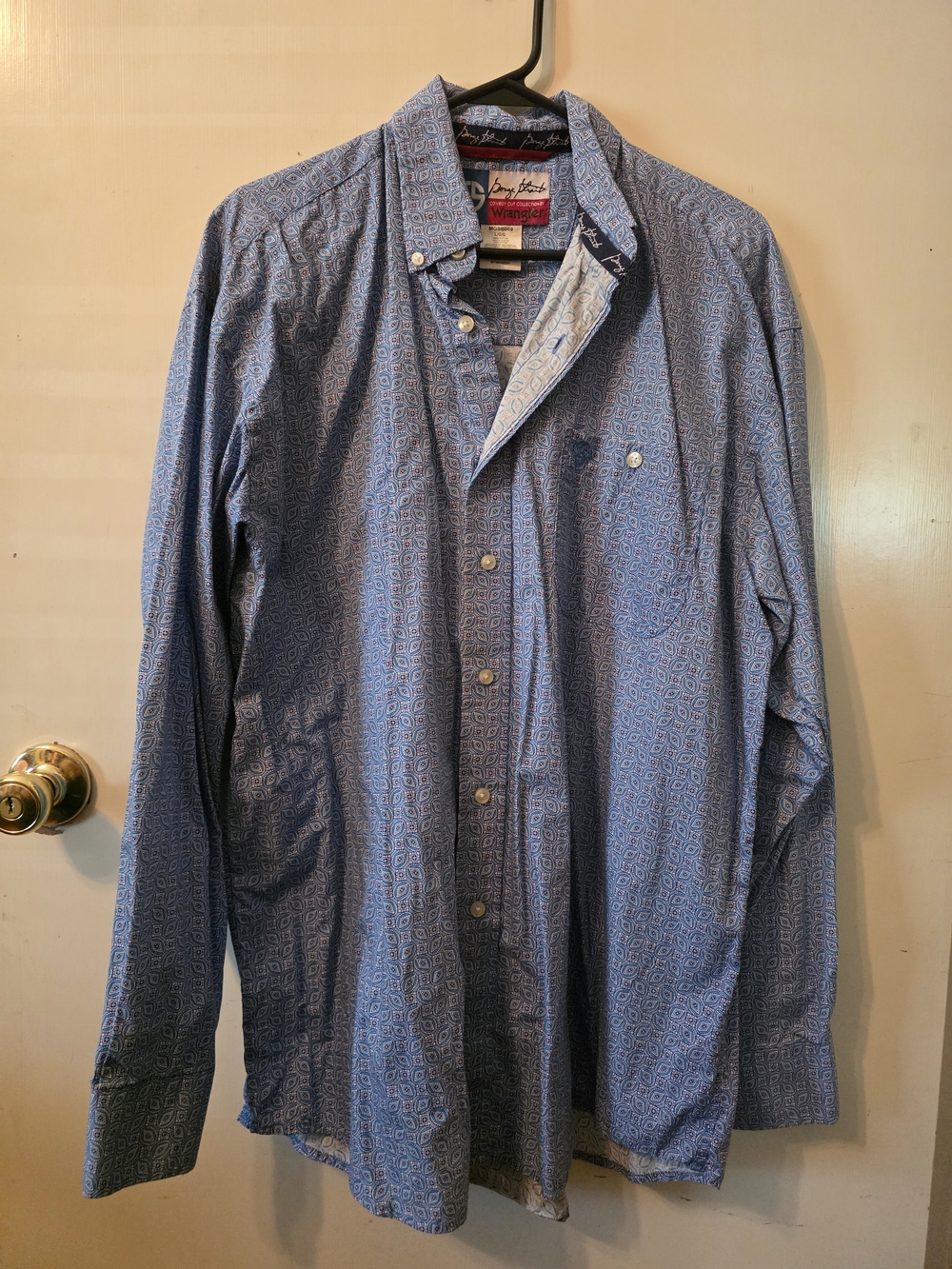 Wrangler Men's Light Blue Geometric Button-Down Shirt